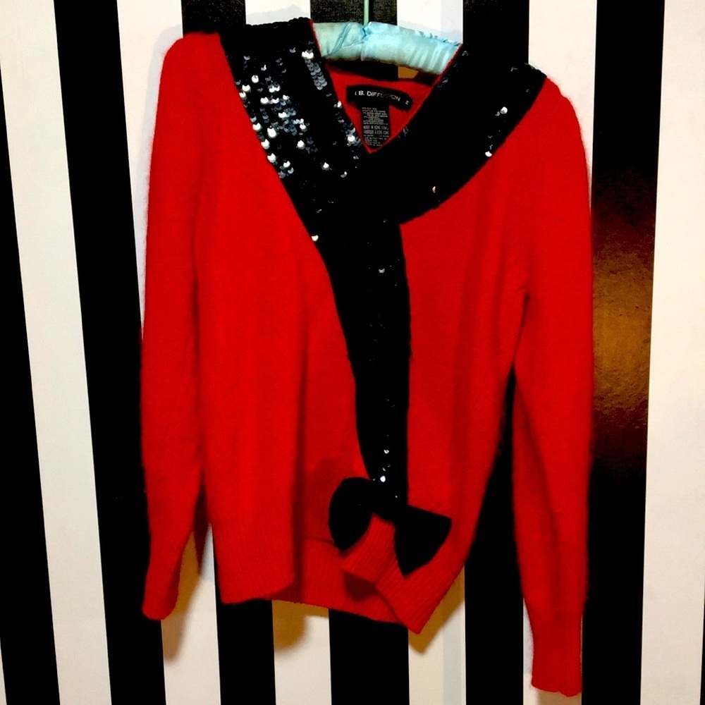 Red & Black 1980s Vintage Angora & Silk Sequin Bow Sweater Size Small/Medium 2/6